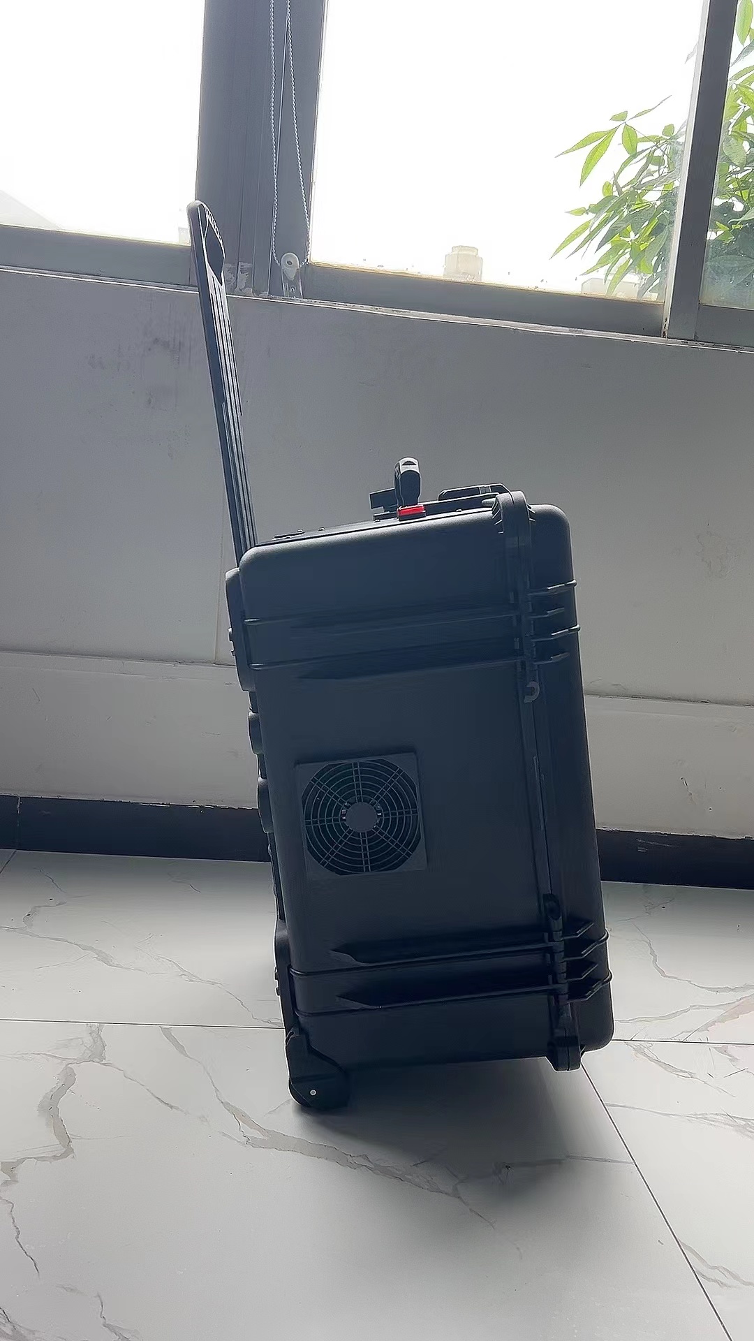 江汉手拉箱型移动通信干扰器